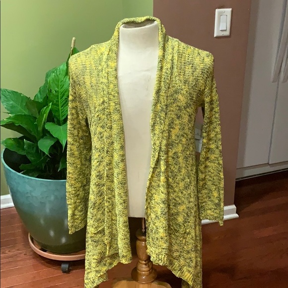 NWT Yellow & Black Cardigan with pockets - Picture 2 of 8